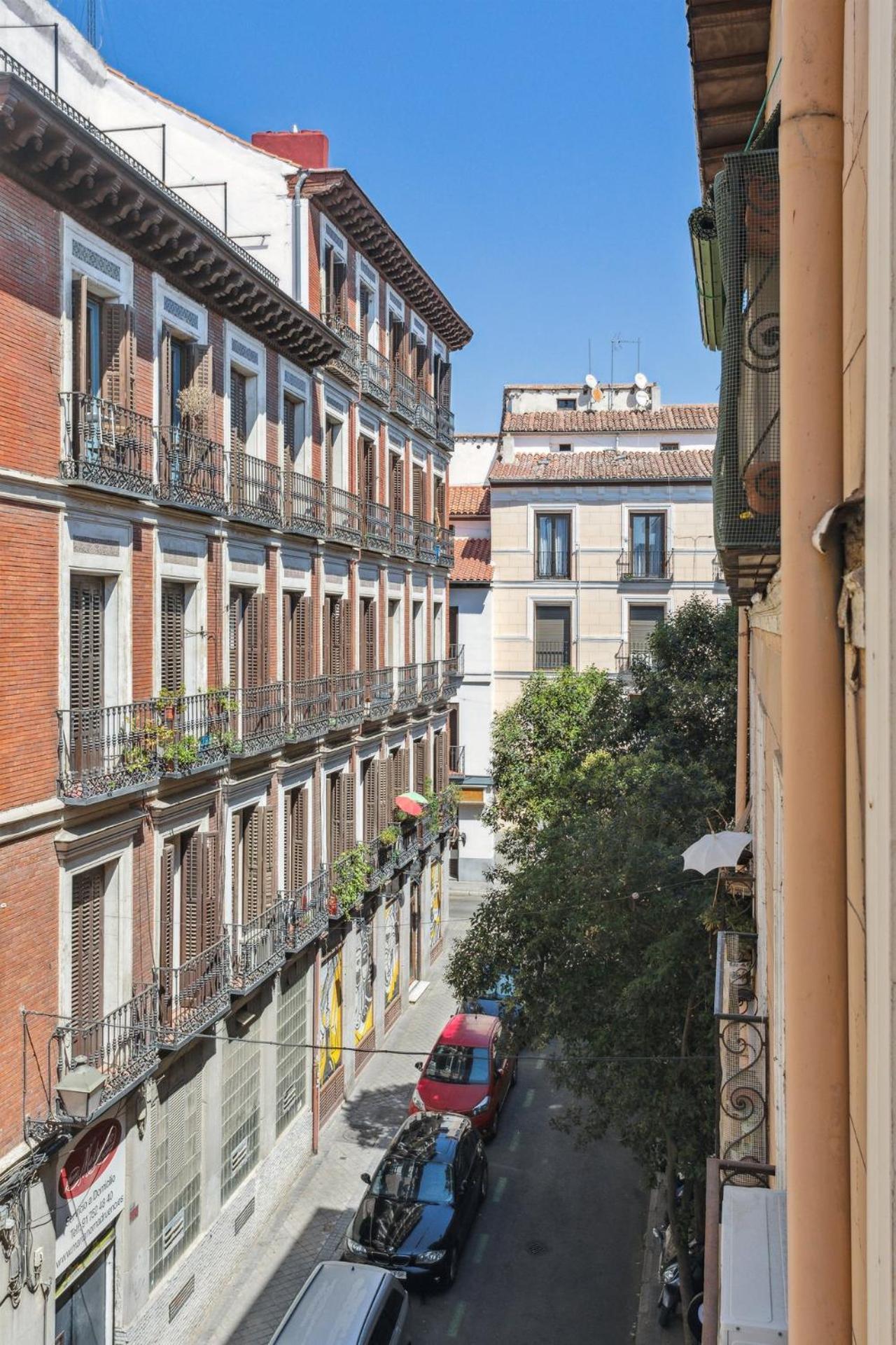 Limehome Madrid Calle De La Paloma Buitenkant foto