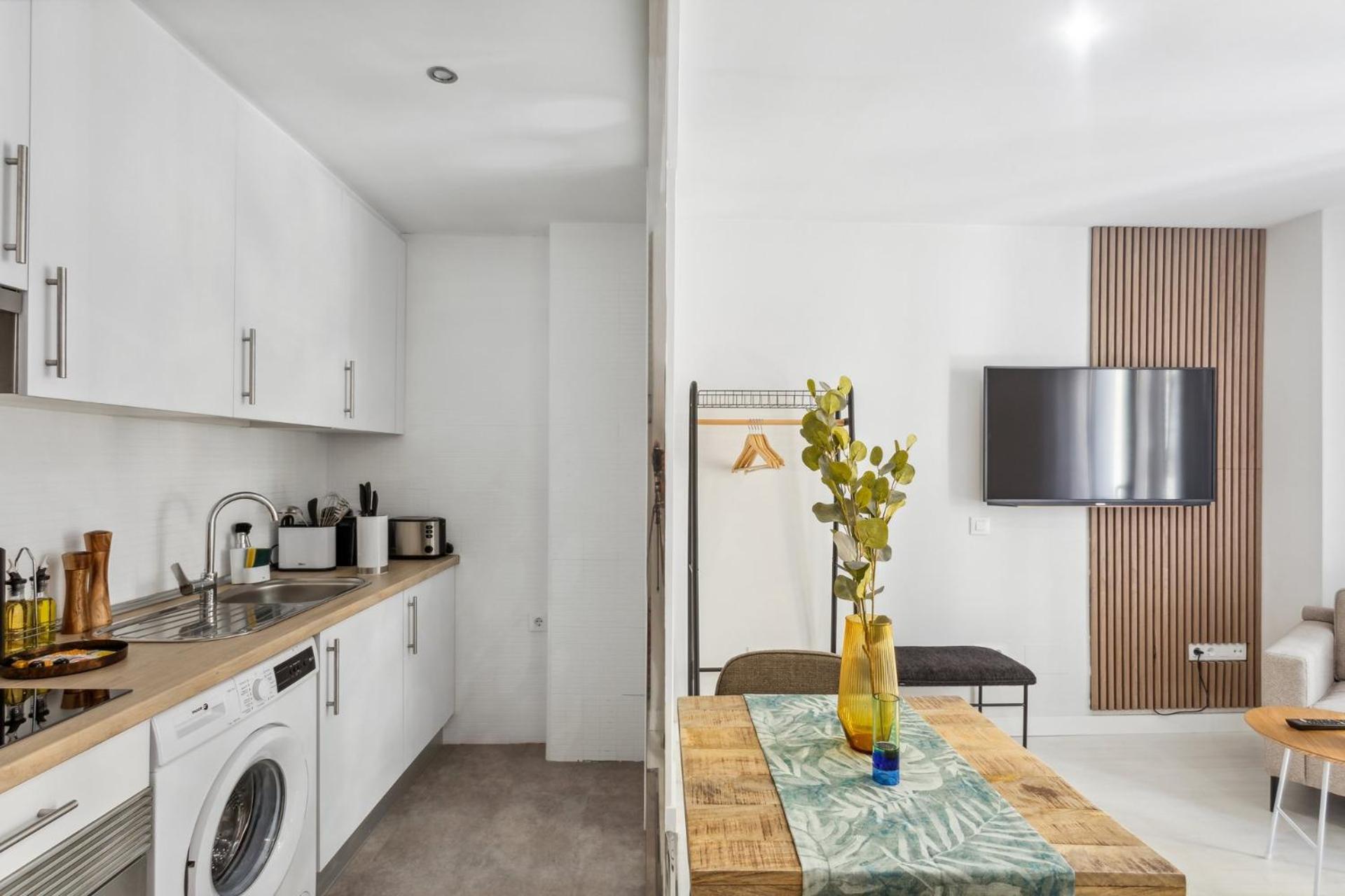 Limehome Madrid Calle De La Paloma Buitenkant foto